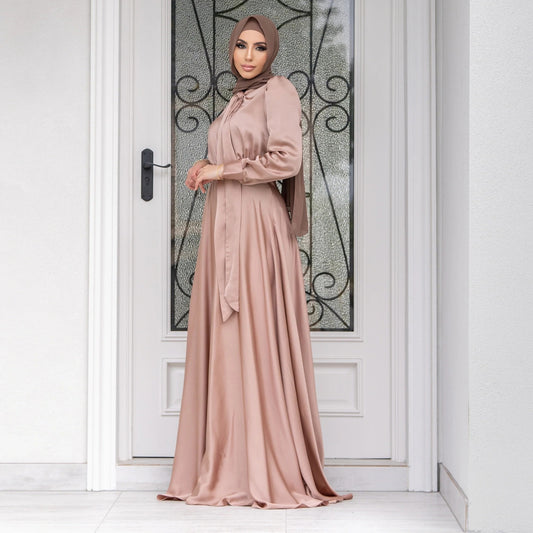 Fashionable Large Hem Satin Dress