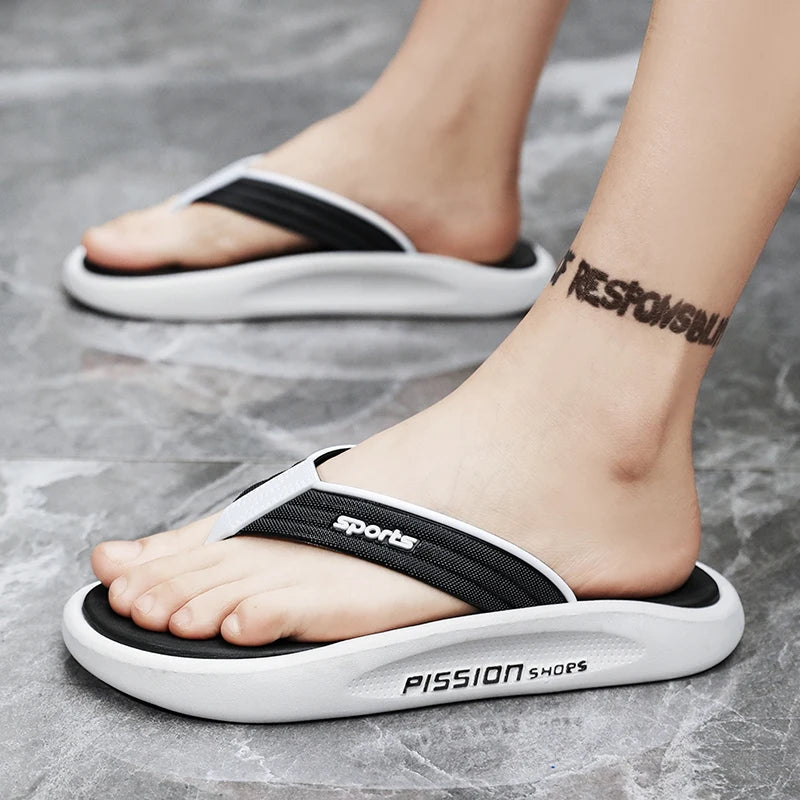Outdoor Anti-skid Lightweight Mens Flip Flop Summer Casual Men’s Beach Shoes Classic Style Trendy Cozy Holiday Sandals for Man