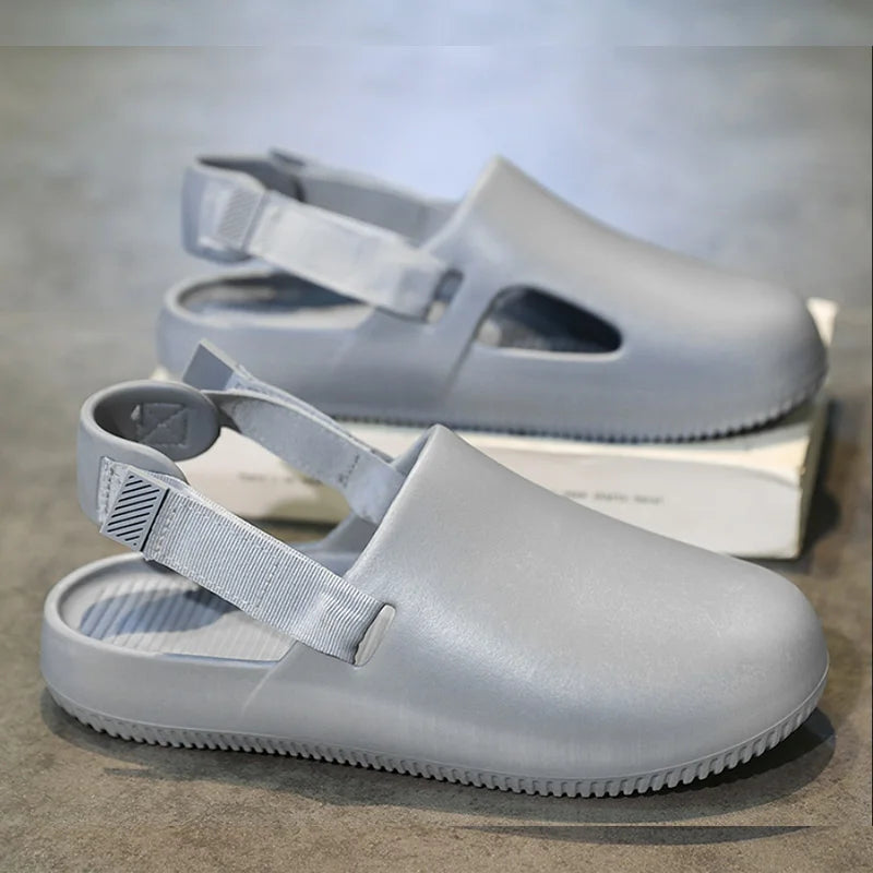 Summers Clogs Man Slippers Men Flat Mules Beach Sandals Quick Drying Water Shoes Work Casual Garden Lightweight Slippers