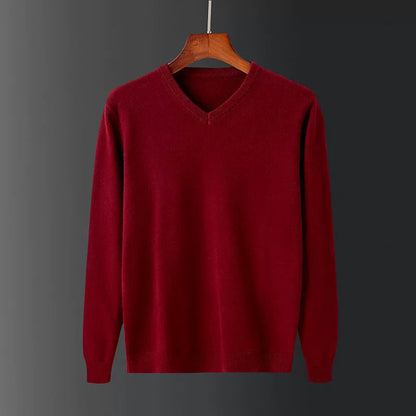 Simple, trendy Slim Fit base shirt