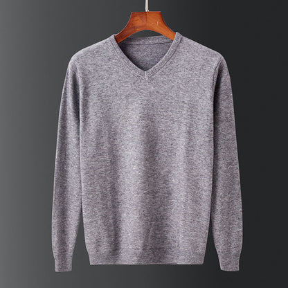 Simple, trendy Slim Fit base shirt