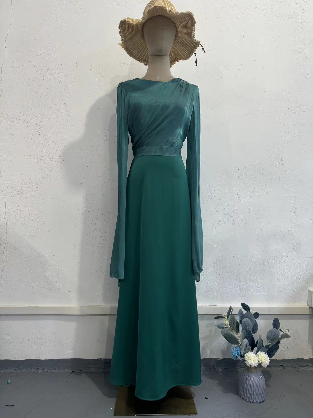 Elegant Summer Sleeve Contrast Chiffon & Satin Maxi Dress With Flared Cuffs - Slim Fit Long Dress For Women