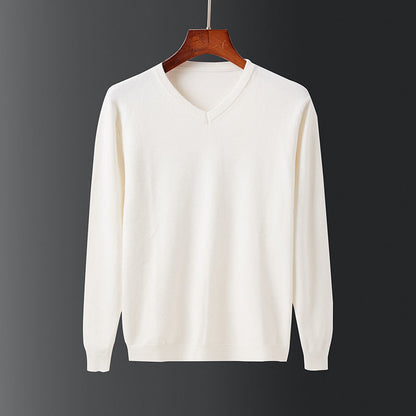 Simple, trendy Slim Fit base shirt