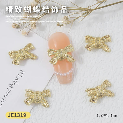 10pcs Halloween Spider Rhinestone 3D Alloy Retro Punk Spider Nail Charms Halloween Nail Art Jewelry Gems for Manicure Decoration